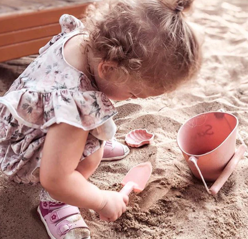 CUBO DE  PLAYA DE SILICONA SCRUNCH